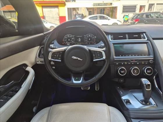 JAGUAR E-PACE 2.0 16V P250 FLEX R-DYNAMIC S AWD AUTOMÁTICO — foto 7