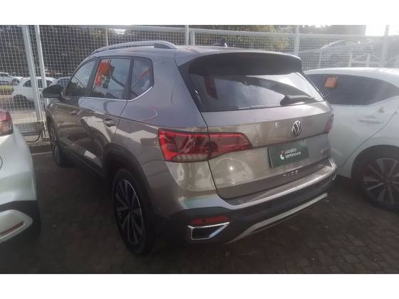 VOLKSWAGEN TAOS 1.4 250 TSI TOTAL FLEX HIGHLINE AUTOMÁTICO — foto 4