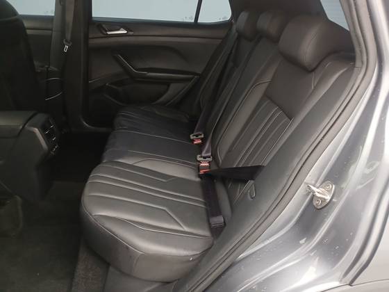 VOLKSWAGEN T-CROSS 1.4 250 TSI TOTAL FLEX HIGHLINE AUTOMÁTICO — foto 17