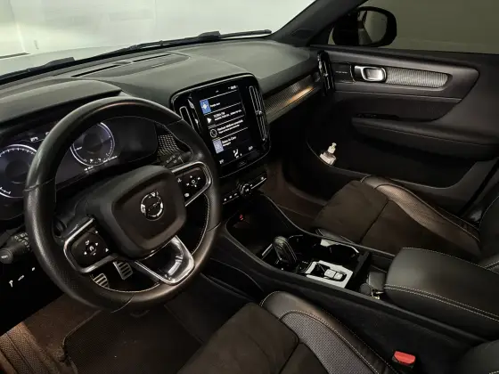 VOLVO XC40 1.5 T5 RECHARGE R-DESIGN GEARTRONIC — foto 8