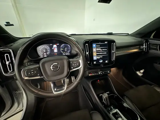 VOLVO XC40 1.5 T5 RECHARGE R-DESIGN GEARTRONIC — foto 9