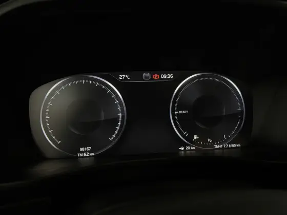 VOLVO XC40 1.5 T5 RECHARGE R-DESIGN GEARTRONIC — foto 11