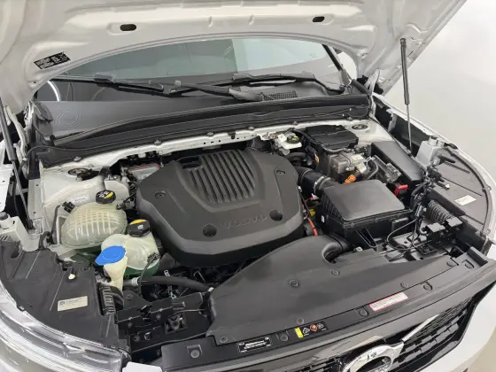 VOLVO XC40 1.5 T5 RECHARGE R-DESIGN GEARTRONIC — foto 15