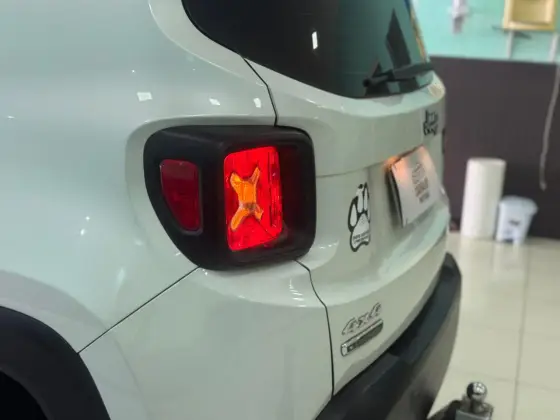 JEEP RENEGADE 2.0 16V TURBO DIESEL LIMITED 4P 4X4 AUTOMÁTICO — foto 7