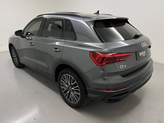AUDI Q3 2.0 40 TFSI GASOLINA PERFORMANCE BLACK QUATTRO TIPTRONIC — foto 4