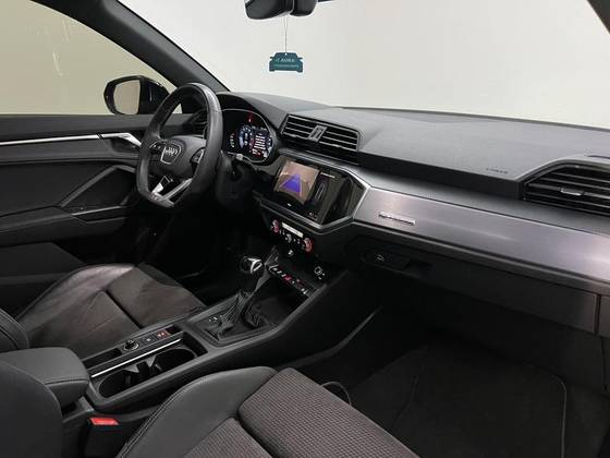 AUDI Q3 2.0 40 TFSI GASOLINA PERFORMANCE BLACK QUATTRO TIPTRONIC — foto 17