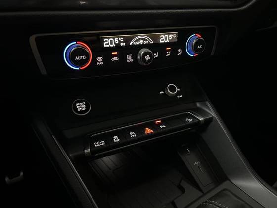 AUDI Q3 2.0 40 TFSI GASOLINA PERFORMANCE BLACK QUATTRO TIPTRONIC — foto 18