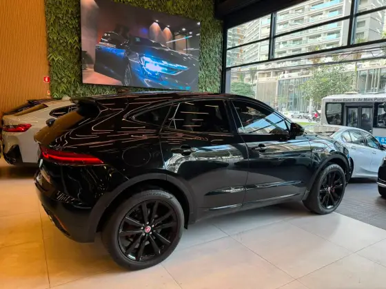 JAGUAR E-PACE 2.0 16V P250 FLEX R-DYNAMIC S AWD AUTOMÁTICO — foto 4