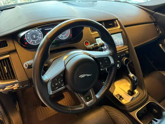 JAGUAR E-PACE 2.0 16V P250 FLEX R-DYNAMIC S AWD AUTOMÁTICO — foto 8