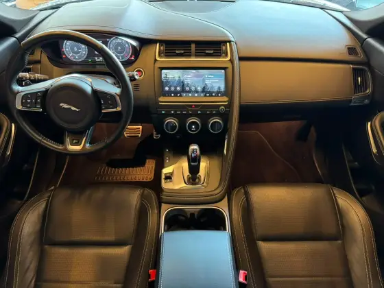 JAGUAR E-PACE 2.0 16V P250 FLEX R-DYNAMIC S AWD AUTOMÁTICO — foto 10