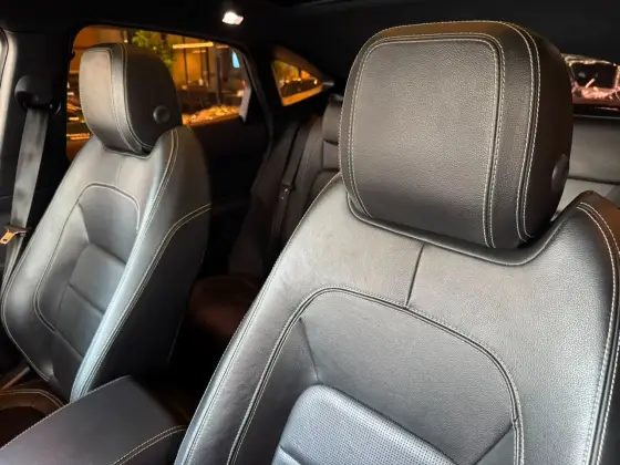 JAGUAR E-PACE 2.0 16V P250 FLEX R-DYNAMIC S AWD AUTOMÁTICO — foto 14