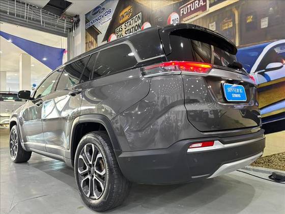 JEEP COMMANDER 1.3 T270 TURBO FLEX LIMITED AT6 — foto 11
