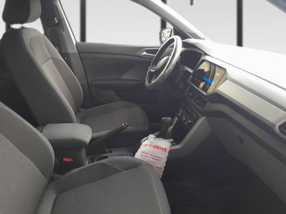 VOLKSWAGEN T-CROSS 1.0 200 TSI TOTAL FLEX AUTOMÁTICO — foto 15