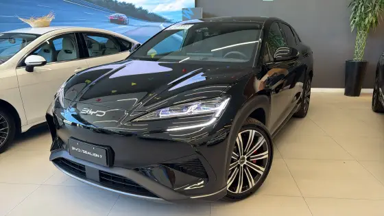 Carro 82,5 KW ELÉTRICO AWD