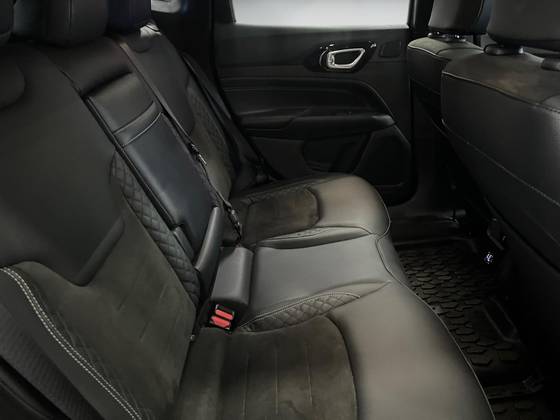 JEEP COMPASS 2.0 HURRICANE 4 TURBO GASOLINA BLACKHAWK AT9 — foto 11