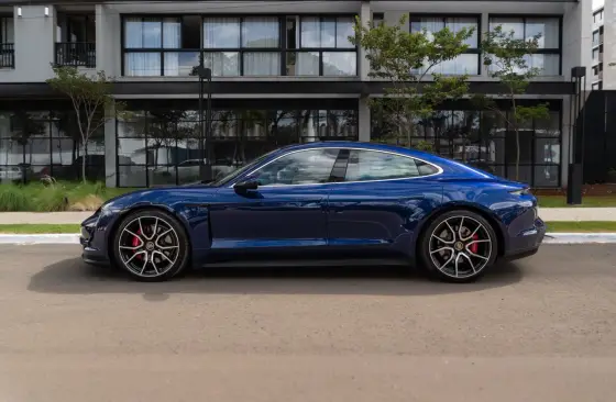 PORSCHE TAYCAN 4S ELÉTRICO — foto 2