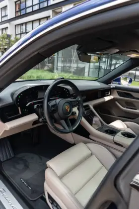 PORSCHE TAYCAN 4S ELÉTRICO — foto 8