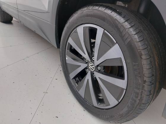 VOLKSWAGEN TAOS 1.4 250 TSI TOTAL FLEX COMFORTLINE AUTOMÁTICO — foto 12