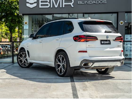 BMW X5 3.0 I6 TURBO HÍBRIDO XDRIVE50E M SPORT AUTOMÁTICO — foto 4