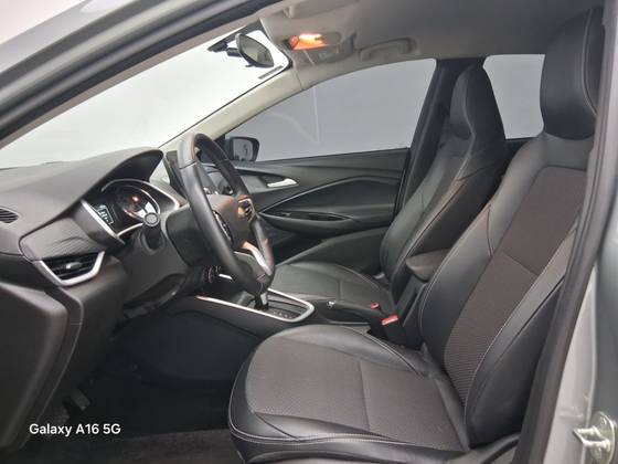 CHEVROLET ONIX 1.0 TURBO FLEX LTZ AUTOMÁTICO — foto 16