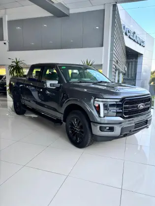 Carro 5.0 V8 GASOLINA CD LARIAT BLACK FX4 AUTOMÁTICO