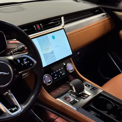 JAGUAR F-PACE 3.0 P340 MHEV R-DYNAMIC SE AWD AUTOMÁTICO — foto 6