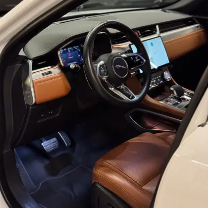 JAGUAR F-PACE 3.0 P340 MHEV R-DYNAMIC SE AWD AUTOMÁTICO — foto 16