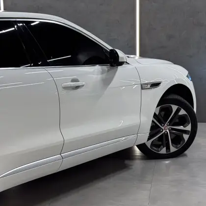 JAGUAR F-PACE 3.0 P340 MHEV R-DYNAMIC SE AWD AUTOMÁTICO — foto 20