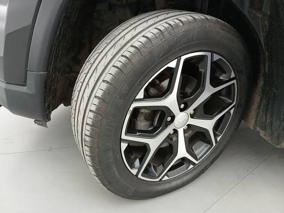 JEEP COMPASS 1.3 T270 TURBO FLEX LONGITUDE AT6 — foto 11