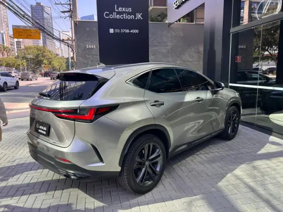 LEXUS NX 350h 2.5 16V VVT-I HYBRID DYNAMIC CVT AWD — foto 9