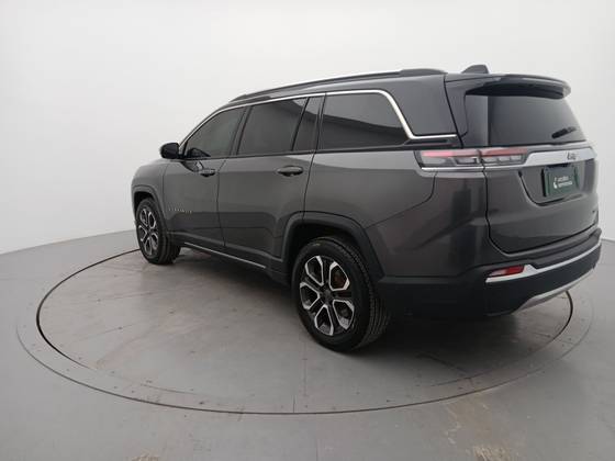 JEEP COMMANDER 1.3 T270 TURBO FLEX LIMITED AT6 — foto 3