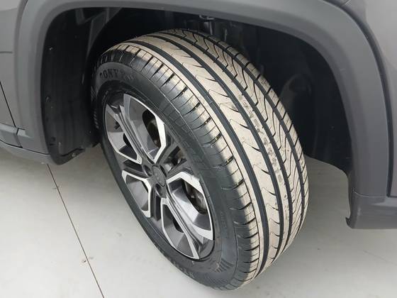 JEEP COMMANDER 1.3 T270 TURBO FLEX LIMITED AT6 — foto 13