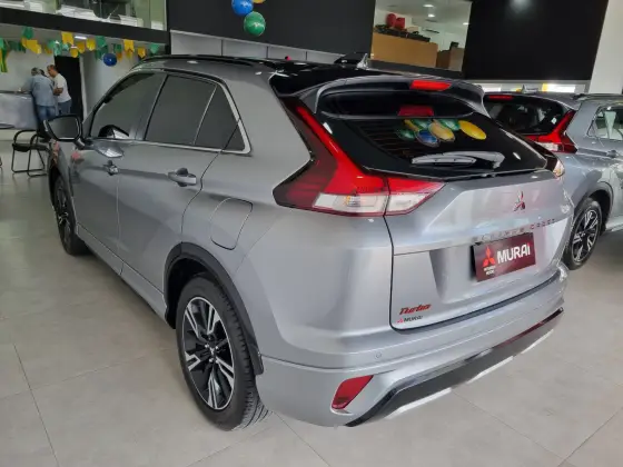 MITSUBISHI ECLIPSE CROSS 1.5 MIVEC TURBO GASOLINA HPE-S CVT — foto 6