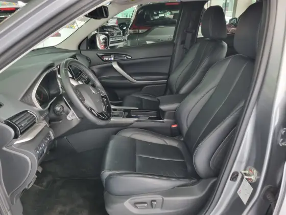 MITSUBISHI ECLIPSE CROSS 1.5 MIVEC TURBO GASOLINA HPE-S CVT — foto 7