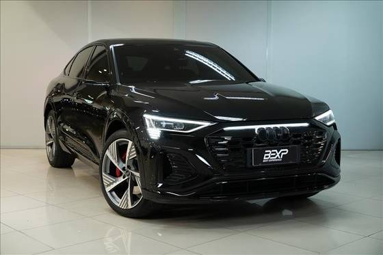 AUDI Q8 E-TRON 55 ELÉTRICO SPORTBACK LAUNCH EDITION QUATTRO — foto 3