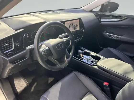 LEXUS NX 350h 2.5 16V VVT-I HYBRID DYNAMIC CVT AWD — foto 5