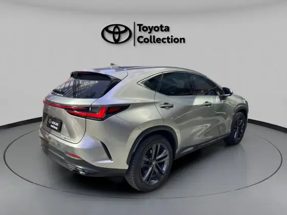 LEXUS NX 350h 2.5 16V VVT-I HYBRID DYNAMIC CVT AWD — foto 9