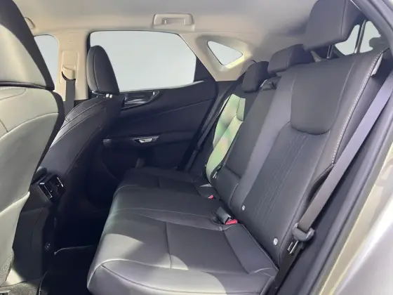 LEXUS NX 350h 2.5 16V VVT-I HYBRID DYNAMIC CVT AWD — foto 17