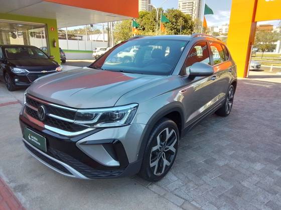 VOLKSWAGEN TAOS 1.4 250 TSI TOTAL FLEX HIGHLINE AUTOMÁTICO