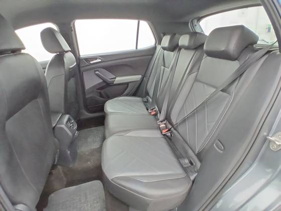 VOLKSWAGEN T-CROSS 1.0 200 TSI TOTAL FLEX COMFORTLINE AUTOMÁTICO — foto 17