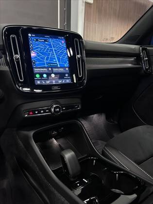 VOLVO EC40 P8 RECHARGE TWIN ELECTRIC ULTRA BLACK EDITION AWD — foto 8