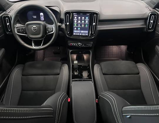 VOLVO EC40 P8 RECHARGE TWIN ELECTRIC ULTRA BLACK EDITION AWD — foto 13
