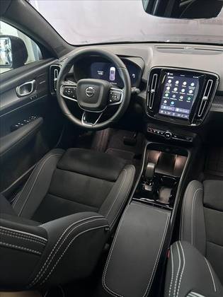 VOLVO EC40 P8 RECHARGE TWIN ELECTRIC ULTRA BLACK EDITION AWD — foto 15