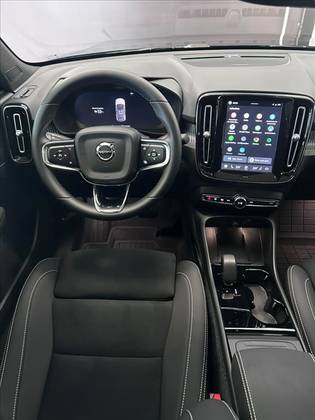 VOLVO EC40 P8 RECHARGE TWIN ELECTRIC ULTRA BLACK EDITION AWD — foto 16