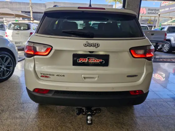 JEEP COMPASS 2.0 TD350 TURBO DIESEL LONGITUDE AT9 — foto 5