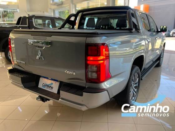 MITSUBISHI TRITON 2.4 BITURBO DIESEL CD HPE 4X4 AUTOMÁTICO — foto 5