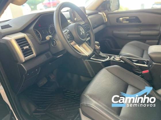 MITSUBISHI TRITON 2.4 BITURBO DIESEL CD HPE 4X4 AUTOMÁTICO — foto 9