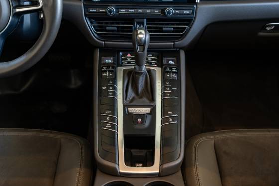 PORSCHE MACAN 2.0 16V GASOLINA 4P AUTOMÁTICO — foto 18