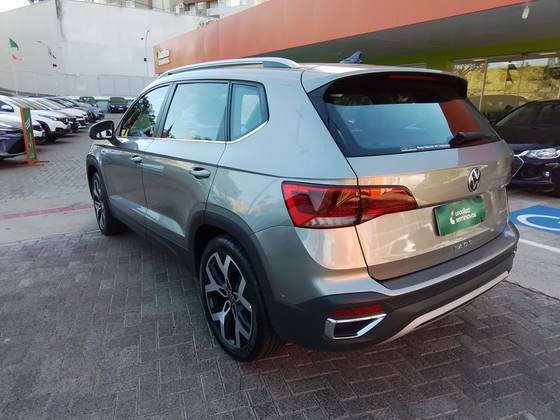 VOLKSWAGEN TAOS 1.4 250 TSI TOTAL FLEX HIGHLINE AUTOMÁTICO — foto 3