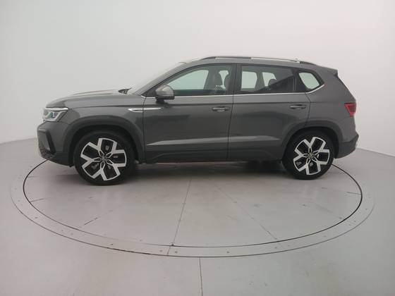 VOLKSWAGEN TAOS 1.4 250 TSI TOTAL FLEX HIGHLINE AUTOMÁTICO — foto 2